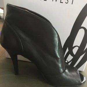 Nine West booties black